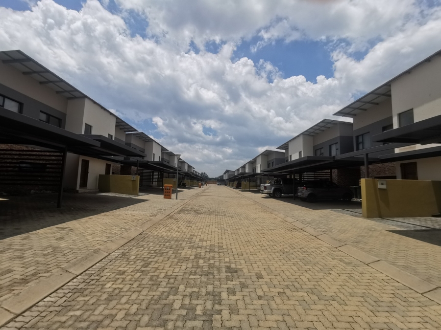 To Let 3 Bedroom Property for Rent in Mooivallei Park North West
